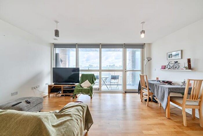 1 Bedroom Flat For Sale In Waterfield House, Wembley, London, HA0