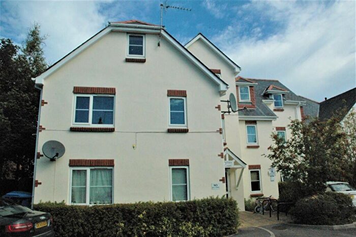 2 Bedroom Flat For Sale In Ashley Road, Poole, Dorset, BH14