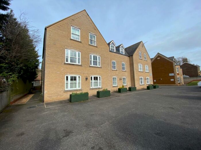 2 Bedroom Apartment To Rent In Howdale Road, Downham Market, PE38