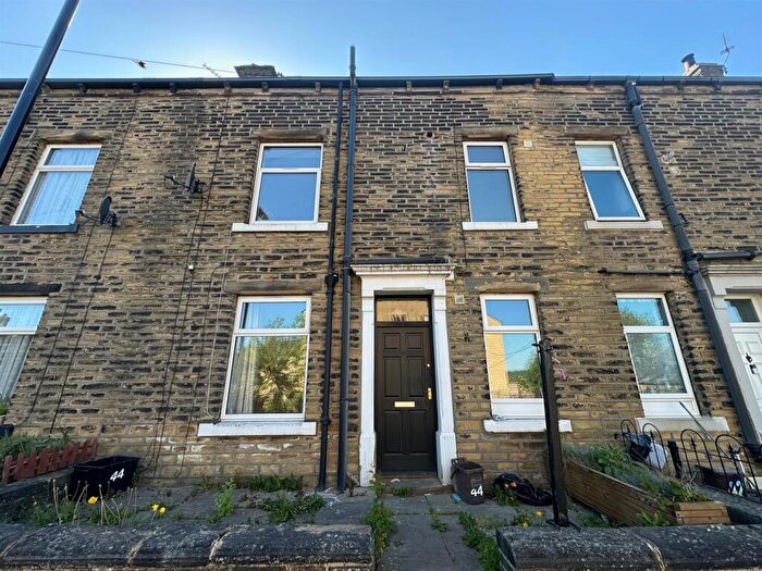2 Bedroom Terraced House To Rent In Mellor Terrace, Savile Park, Halifax, HX1