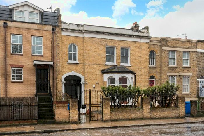 5 Bedroom Detached House To Rent In Lower Road, London, SE8