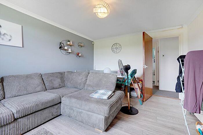 2 Bedroom Detached House To Rent In Braithwaite Court, Gillingham, ME7