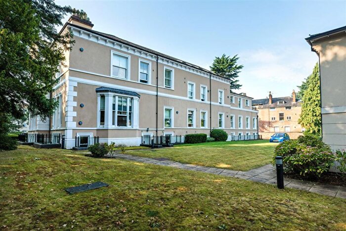 2 Bedroom Flat To Rent In Northumberland Road, Leamington Spa, CV32