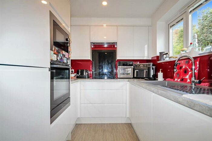 2 Bedroom Retirement Property For Sale In Tongdean Lane, Withdean, Brighton, BN1