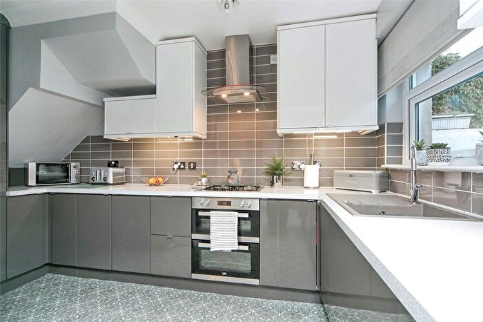 3 Bedroom Semi Detached House For Sale In Adwy'r Nant, Bethesda, Bangor, Gwynedd, LL57