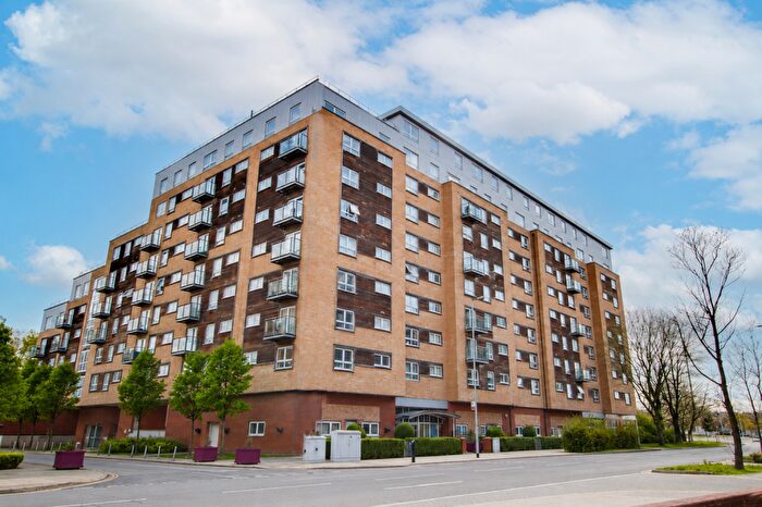 1 Bedroom Apartment For Sale In Cherrydown East, Basildon, Essex, SS16