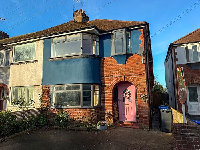 3 Bedroom End Terrace House For Sale In Ham Road, Worthing, BN11