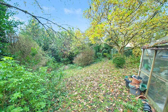 3 Bedroom Detached House For Sale In Fairlight Road, Hythe, CT21