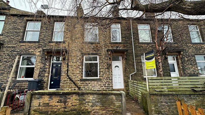 2 Bedroom Terraced House To Rent In Stansfield Place, Idle, Bradford, BD10