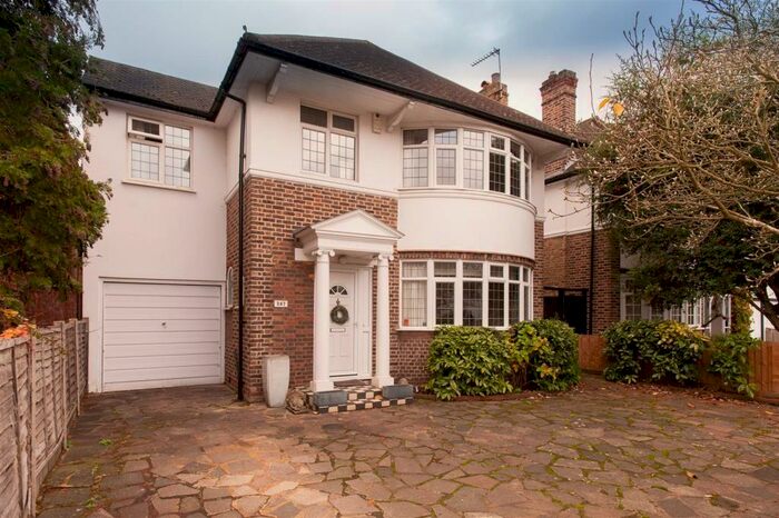 4 Bedroom Detached House To Rent In Sheen Lane, London, SW14