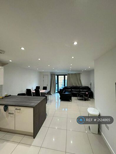 2 Bedroom Flat To Rent In Cosmos Apartments, London, E14