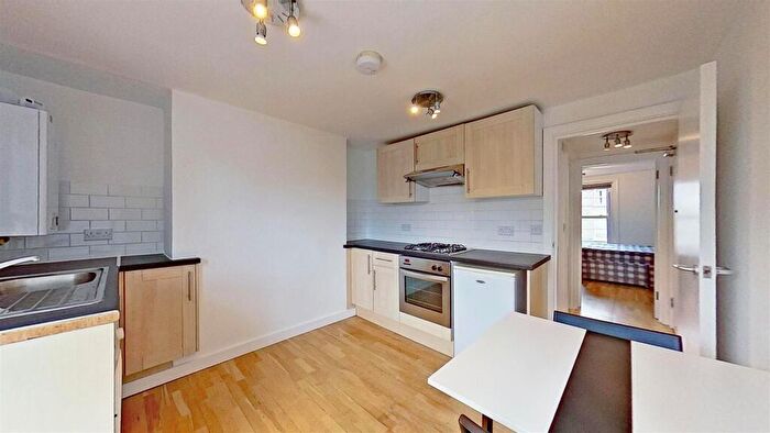 Studio To Rent In Ewell Road Surbiton Surrey, KT6