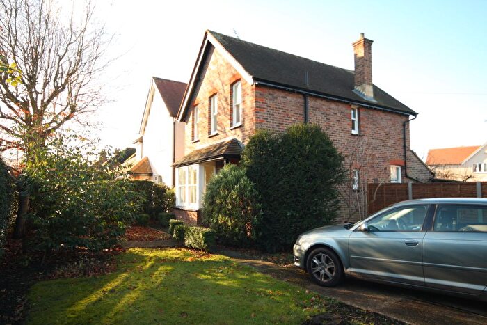 3 Bedroom Detached House To Rent In Horsell, Woking, GU21