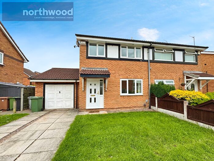 3 Bedroom Semi-Detached House To Rent In Wallingford Road, Upton, Wirral, CH49