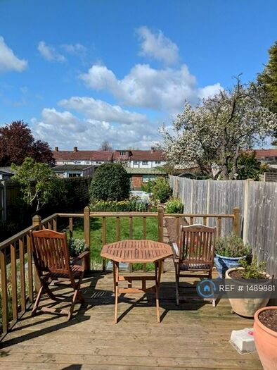 3 Bedroom End Of Terrace House To Rent In Lindsay Road, Worcester Park, KT4