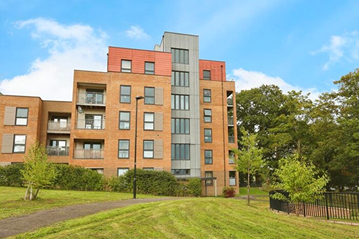 2 Bedroom Flat For Sale In Mansfield Park Street, Southampton, Hampshire, SO18