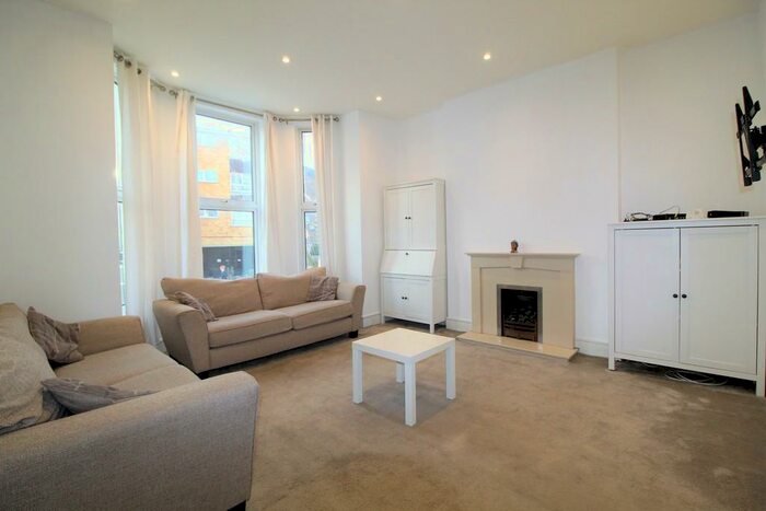 1 Bedroom Ground Flat To Rent In Oakfield Road, Croydon, CR0