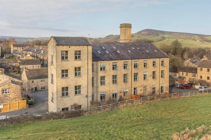 2 Bedroom Flat To Rent In Burnside, Addingham, Ilkley, LS29