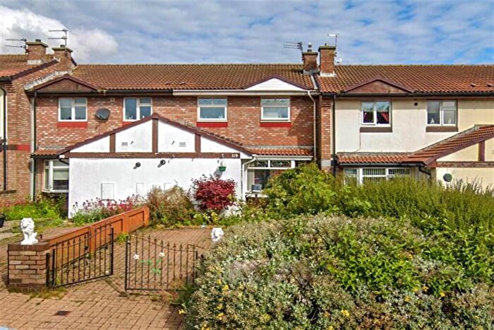 3 Bedroom Terraced House For Sale In Lake Avenue, South Shields, NE34