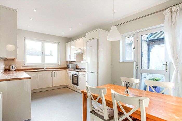 2 Bedroom Maisonette To Rent In Glendale Drive, London, SW19