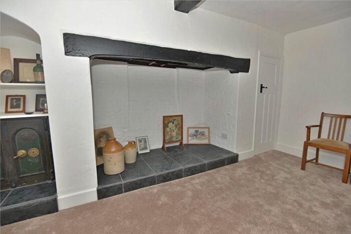 3 Bedroom Terraced House For Sale In Salisbury Street, Fordingbridge, Hampshire, SP6