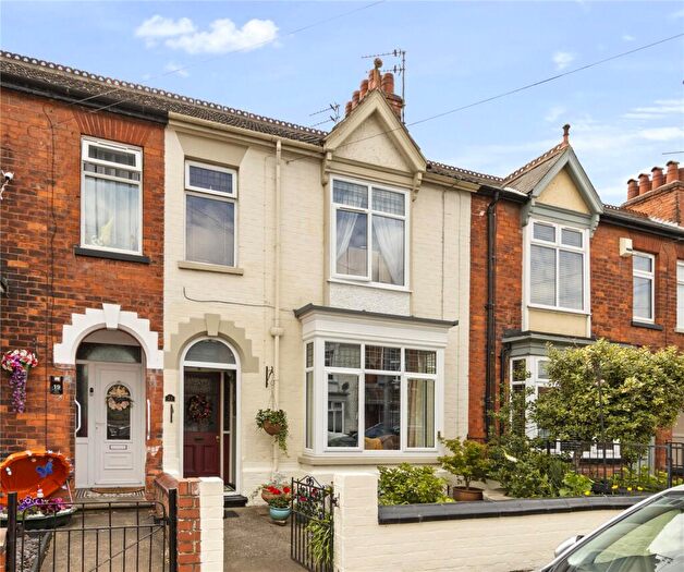 4 Bedroom Terraced House For Sale In Manor Avenue, Grimsby, North East Lincs, DN32
