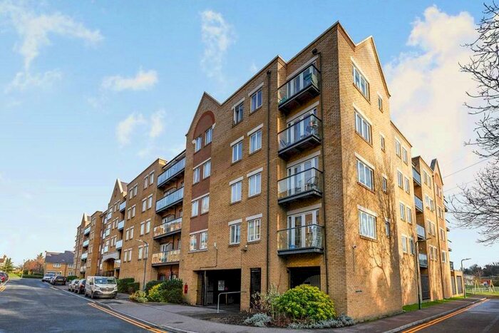 1 Bedroom Flat To Rent In Phoenix Court, Black Eagle Drive, Northfleet, Gravesend, DA11