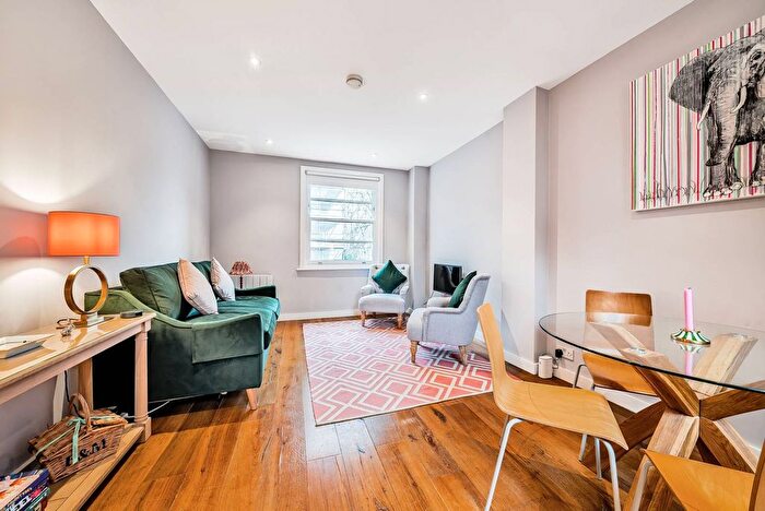 1 Bedroom Flat To Rent In Gledhow Gardens, South Kensington, SW5