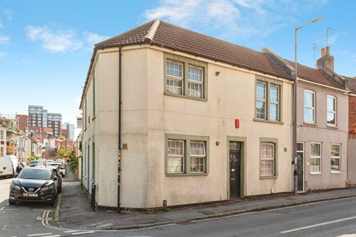 1 Bedroom Flat For Sale In Dean Lane, Bristol, Somerset, BS3