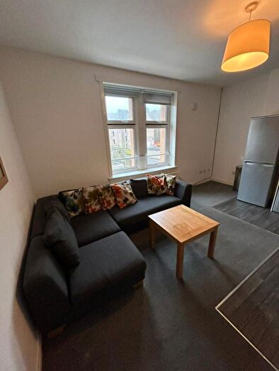 3 Bedroom Flat To Rent In Mitchell Street, West End, Dundee, DD2