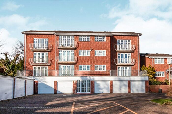 1 Bedroom Flat To Rent In Belgrave Manor, Woking, GU22
