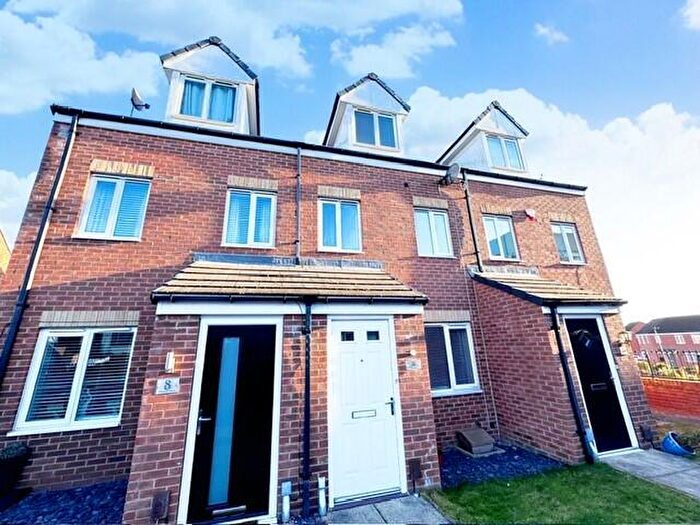 3 Bedroom House To Rent In Willow Walk, Barnsley, S70