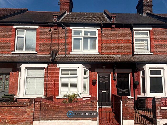 2 Bedroom Terraced House To Rent In Copsewood Road, Watford, WD24