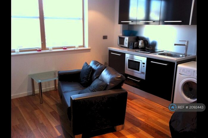 Studio To Rent In Wellington Street, Leeds, LS1