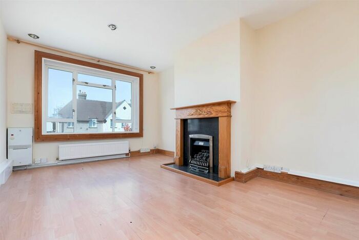 2 Bedroom Flat To Rent In Sipson Way, Sipson, West Drayton UB7