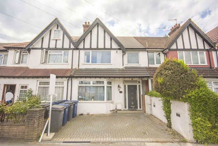 2 Bedroom Flat To Rent In Booth Road, London, NW9