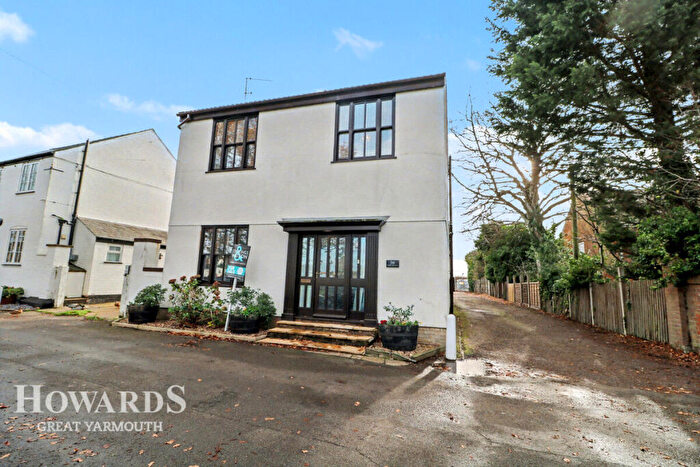 4 Bedroom Detached House For Sale In The Green, Martham, NR29