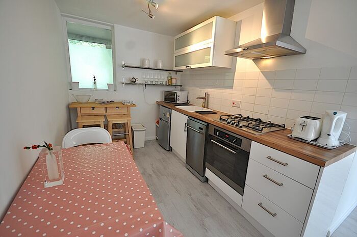 2 Bedroom Flat To Rent In Robert Street, Warren Street, Euston, Camden, Regents Park, Ucl, London, NW1