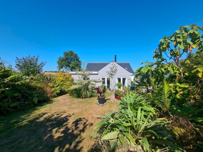 3 Bedroom Detached Bungalow For Sale In Lamanva, Penryn, TR10
