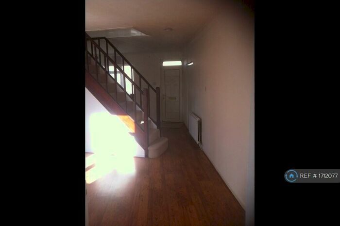 2 Bedroom End Of Terrace House To Rent In Swindon Road, Swindon, SN1