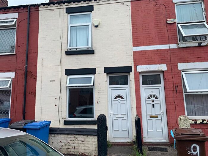 3 Bedroom Terraced House For Sale In Northbourne Street, Salford, M6