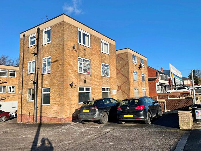 2 Bedroom Flat To Rent In Regent Court, Huddersfield Road, Barnsley, South Yorkshire, S75