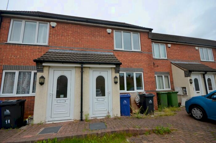 2 Bedroom Mews To Rent In Kingsgate, Grimsby, DN32