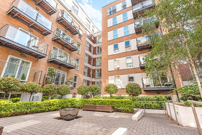 1 Bedroom Flat To Rent In Bromyard Avenue, London, W3