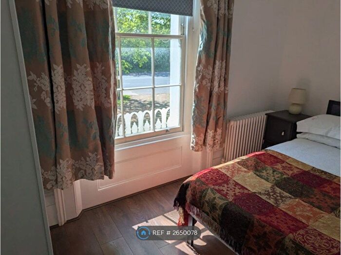 2 Bedroom Flat To Rent In Shooters Hill Road, London, SE3