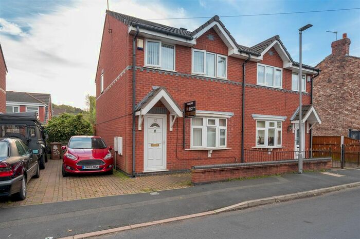 3 Bedroom Semi-Detached House To Rent In Whittle Street, St. Helens, WA10