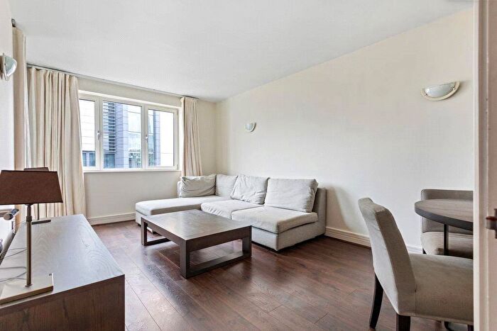 1 Bedroom Apartment For Sale In Mansell Street, London, E1