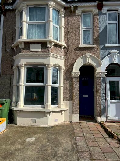 1 Bedroom Flat To Rent In Sheringham Avenue, London, E12