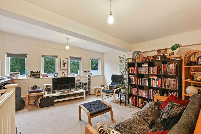 1 Bedroom Flat To Rent In Deptford High Street, London, SE8