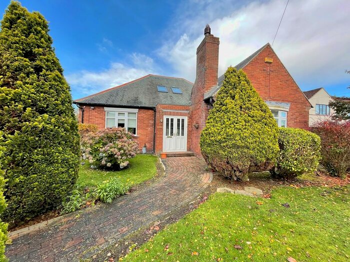 4 Bedroom Detached House For Sale In Darras Road, Darras Hall, Newcastle Upon Tyne, NE20